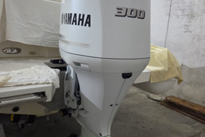 Yamaha 300 cv bianco gambo XXL