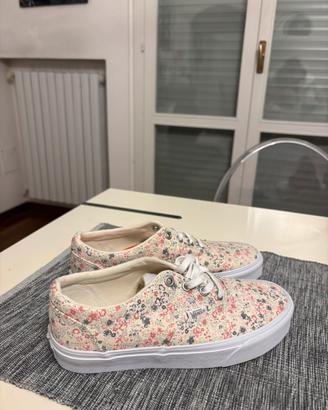 Vans Scarpe tg.37 nuove con etichetta