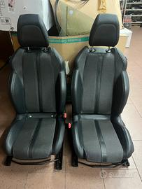 Tappezzeria Peugeot 2008 in pelle anno 2020
