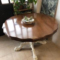 Tavolo rotondo