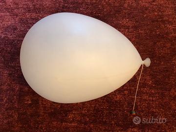 Lampada da parete a forma di palloncino