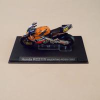 MODELLINO MOTO HONDA RC 211 VALENTINO ROSSI 2002