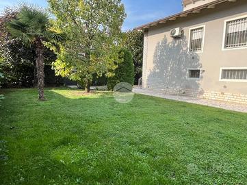 VILLA SINGOLA A CASTEL MELLA