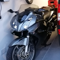 Honda Vfr paesaggio compreso