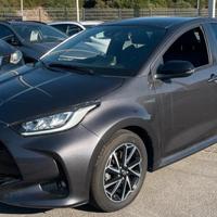 TOYOTA YARIS 1.5 HYBRID 5 PORTE LOUNGE