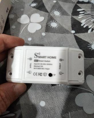 set di 4 interruttori smart Wi-Fi