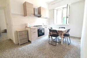 MONOLOCALE A BATTIPAGLIA