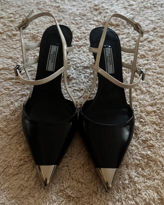 décolleté prada