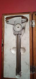 Calibro a corsoio con orologio ( quadrante)130 mm.