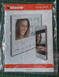 Videocitofono Classe 300X13E Wi-Fi 7" Bianco