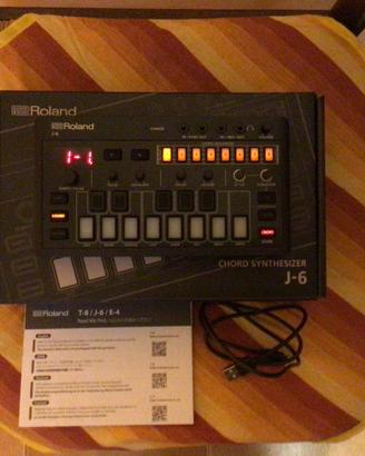 Roland AIRA Compact J-6 CHORD SYNTH