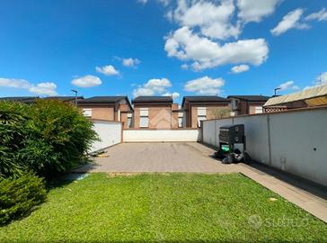 VILLA A SCHIERA A BAGNO A RIPOLI