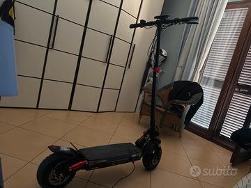 Monopattino ix 3 perfettamente funzionante