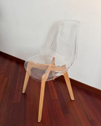 Set di 4 sedie trasparenti con gambe in legno