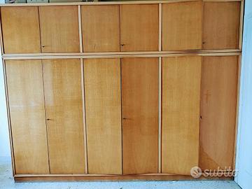 Armadio 6 ante marrone chiaro molto solido