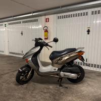 Scooter Honda X8R
