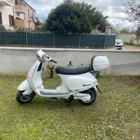 Vespa ET4