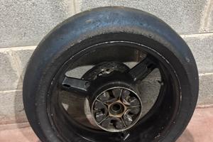 Cerchio posteriore suzuki gsxr 1000 k3/k4 e k5