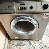 Lavatrice professionale