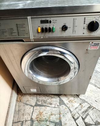 Lavatrice professionale