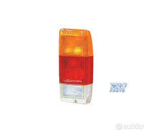 FANALE DESTRO PER NISSAN VANETTE 84-89