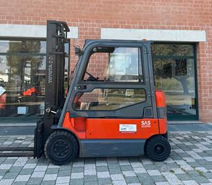 Carrello elevatore elettrico Toyota usato