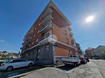 4 LOCALI A GASSINO TORINESE