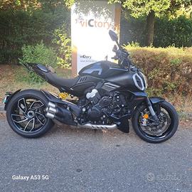 Ducati Diavel V4