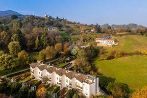 VILLA A SCHIERA A VERZUOLO