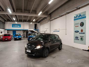 Lancia Ypsilon 1.0 FireFly 5 porte S&S Hybrid Gold