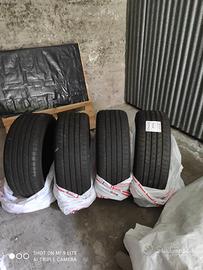 Gomme estive Bridgestone 235/45 R18