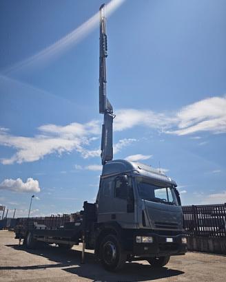 IVECO EuroCargo 180E30 trasporto imbarcazioni con 
