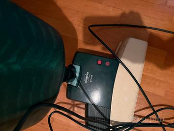 Vorwerk Folletto VK 121 con Battitappeto ET 340