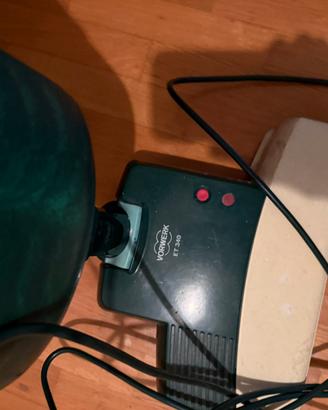 Vorwerk Folletto VK 121 con Battitappeto ET 340