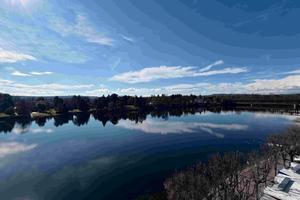 Fronte fiume , splendida vista, appartamento