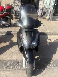 Piaggio X7 125