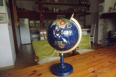 Mappamondo in Pietre Dure Preziose e Marmo.