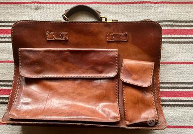 Borsa in pelle. Griffata The Bridge