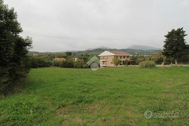 TER. RESIDENZIALE A CAMPLI