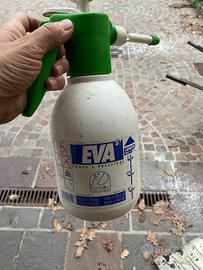 Spruzzatori a compressione piante