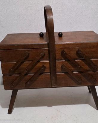 Scatola da cucito in legno anni '50