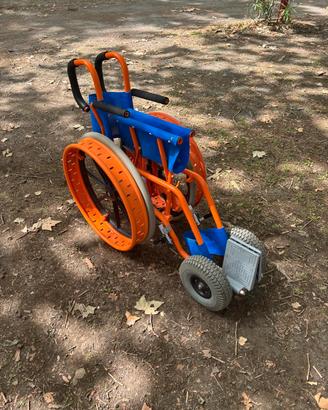 Carrozzina da mare Ariel per disabili RICHIUDIBILE