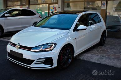 Volkswagen Golf GTI 2.0 230 CV TSI 5p. tetto aprib