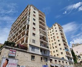 3 LOCALI A NAPOLI