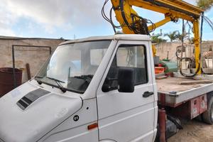 Iveco Daily piattaforma aerea