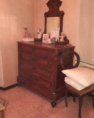 Mobili in legno massello
