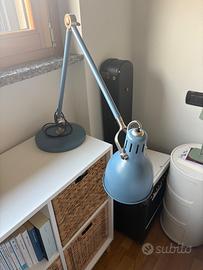Lampada modello arod ikea turchese