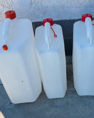 3 taniche da 30LT e 15LT