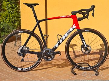 Emonda SLR tg. 62 + DT Swiss ERC 1600 + Garmin 530