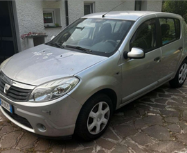 Dacia Sandero 1.4 mpi Laureate GPL